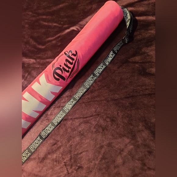 Pink by Victoria Secret beach Cooler. New - Picture 4 of 6
